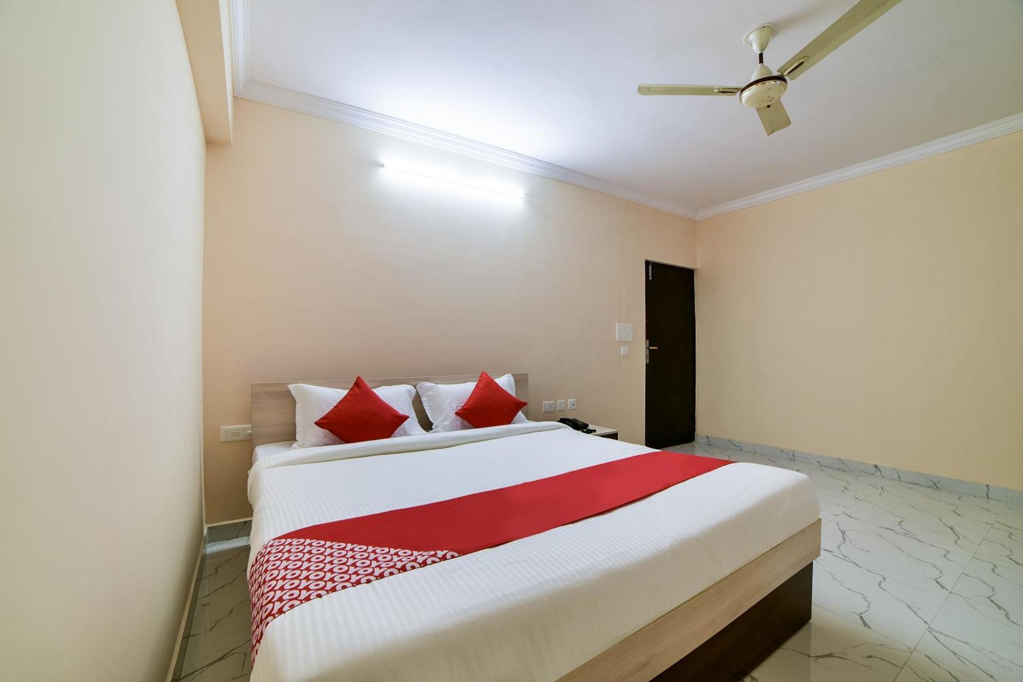 Hotel O Opal Residency Hyderabad Exterior photo